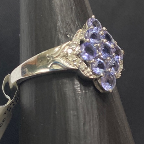 Vintage JTV Sterling Silver Tanzanite/Diamond Accent Ring - Picture 9 of 10